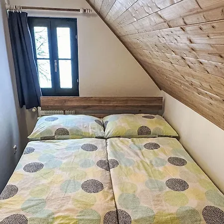 Hill 61 By Interhome בית נופש Cista (Hradec Kralove)